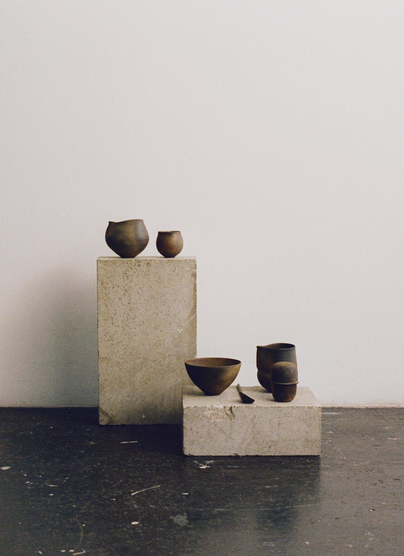 Yuichi Romita Katakuchi Pourer Large | Ash Brown