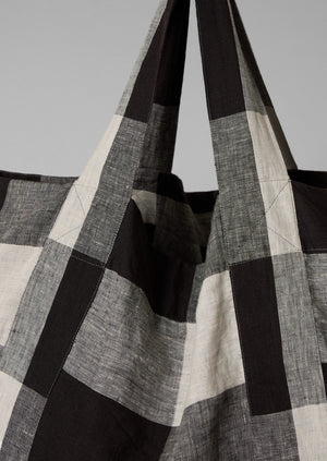 Macro Gingham Lightweight Linen Bag | Ecru/Charcoal
