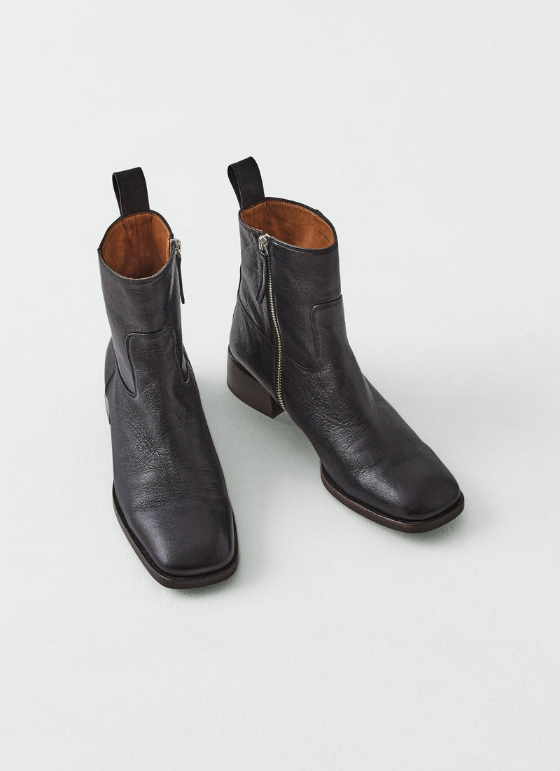 Chie Mihara Leather Zip Up Boots | Black