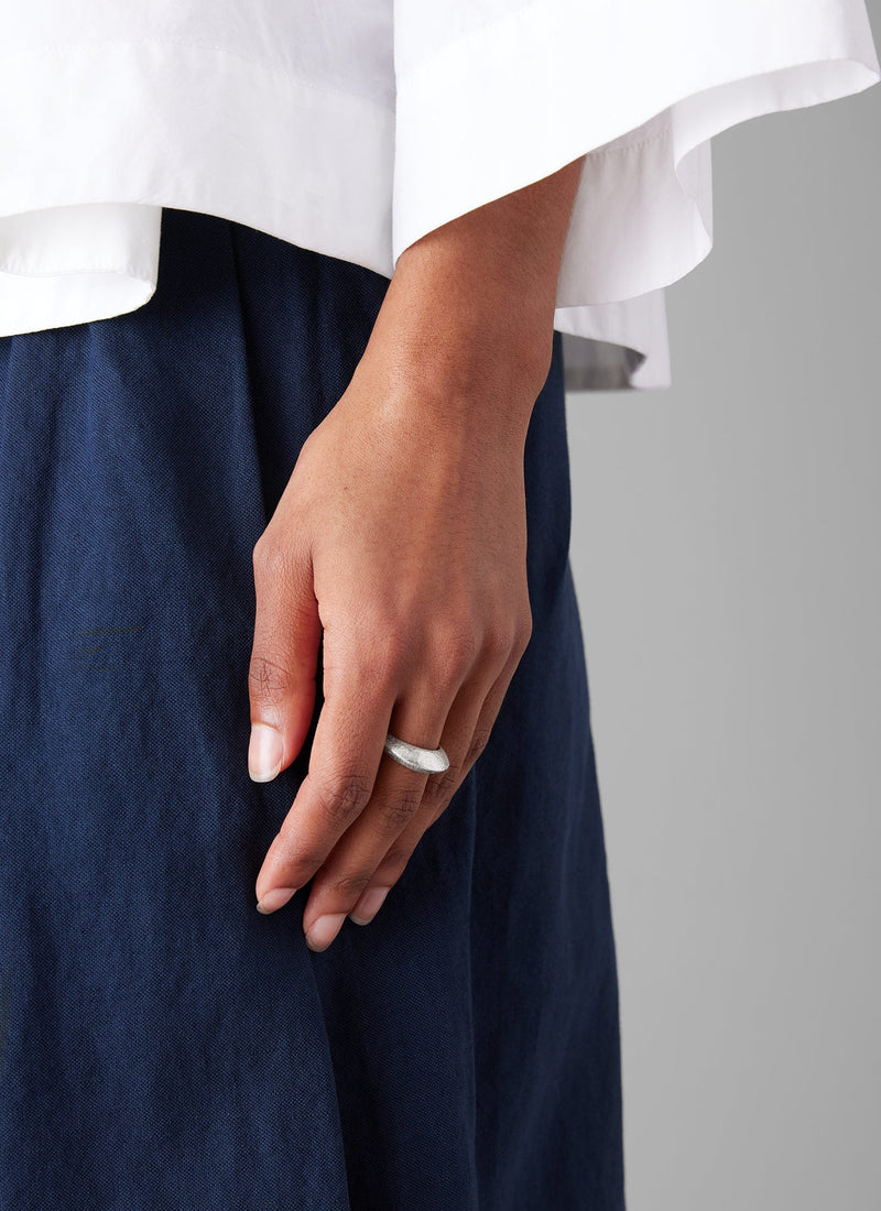 Sally Lacock Silver Sculpted Ridge Ring | Silver