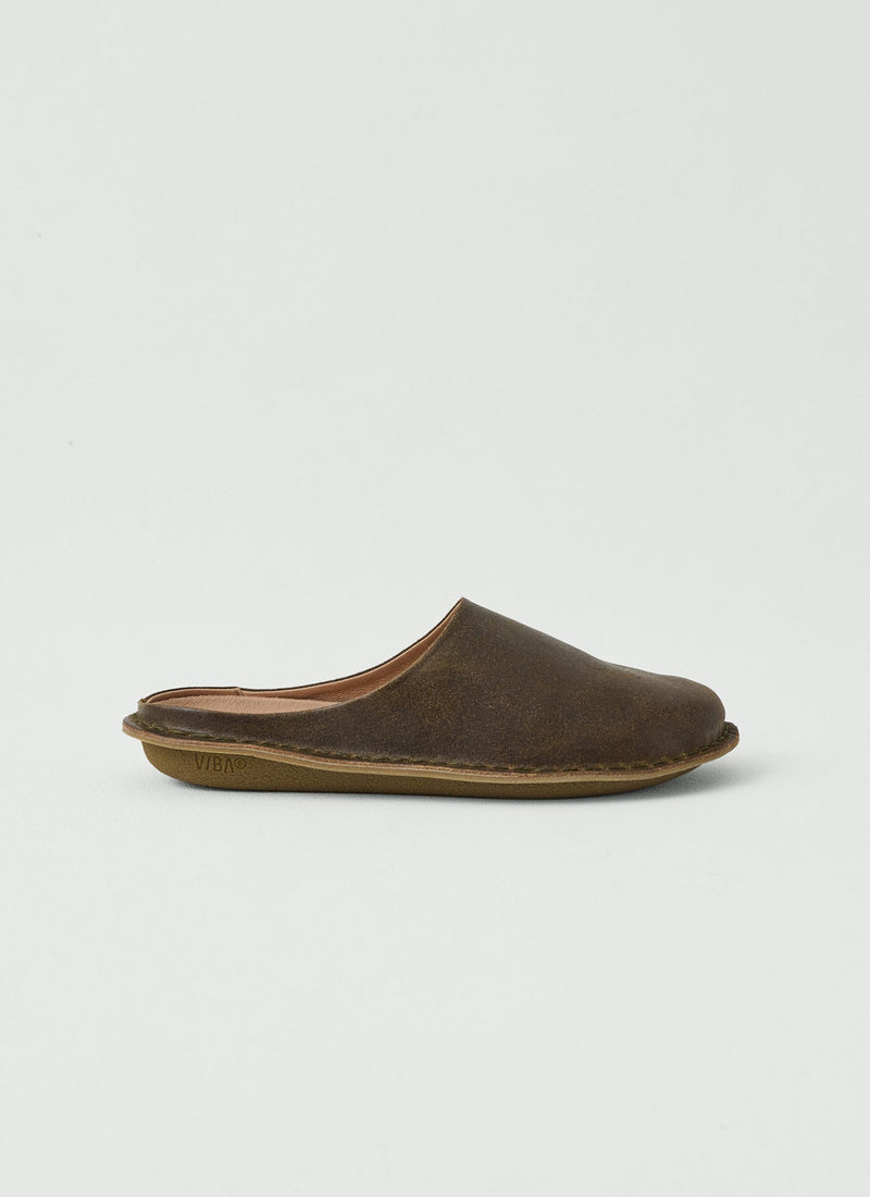 Vibae Waxed Suede Mules | Olive