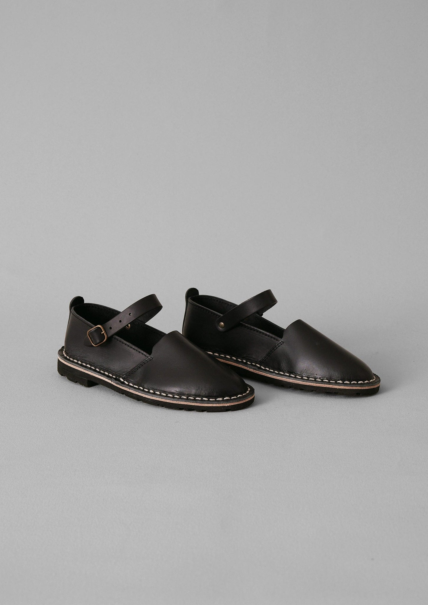 Steve Mono Artisan Leather Buckle Shoes | Black