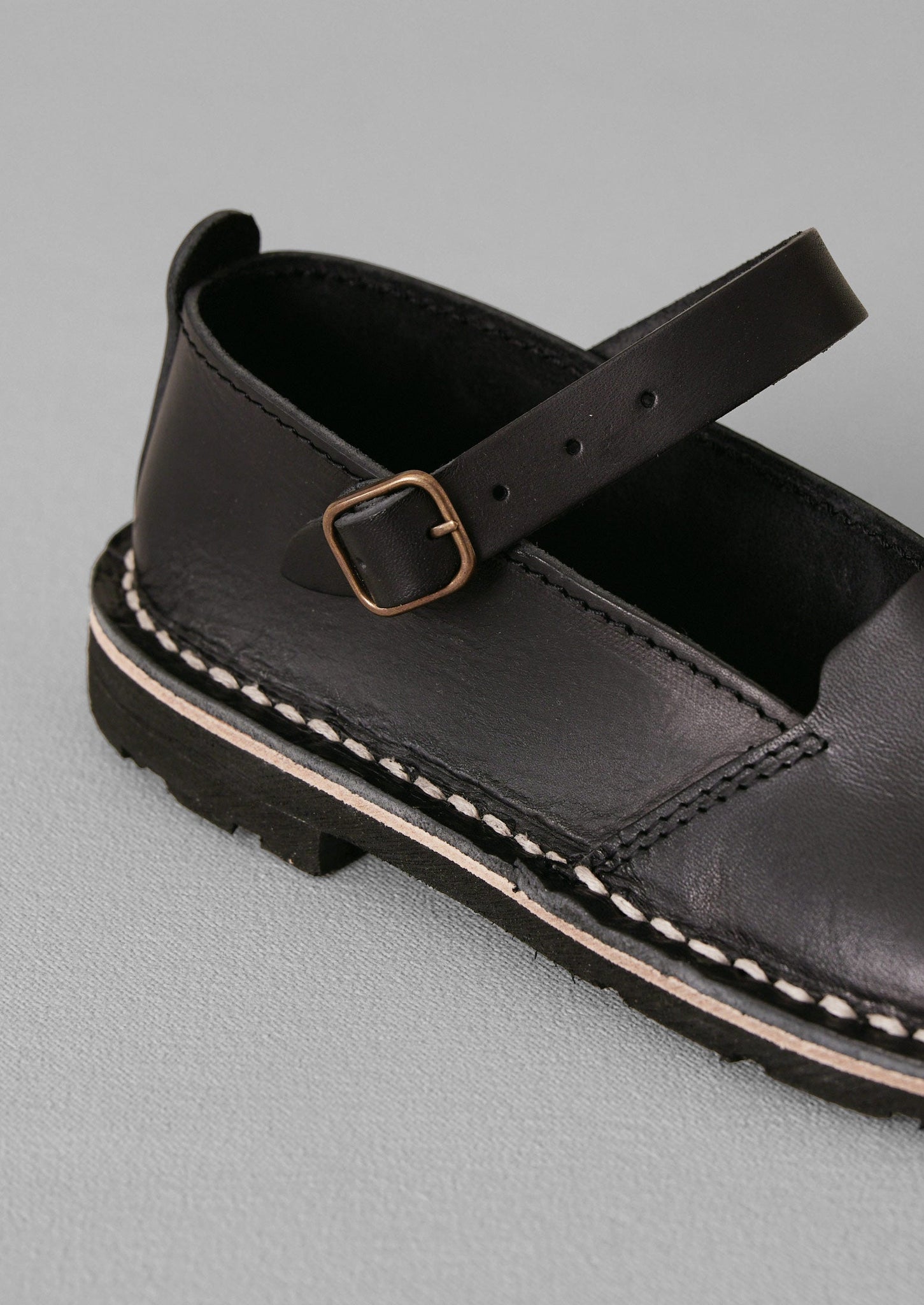 Steve Mono Artisan Leather Buckle Shoes | Black