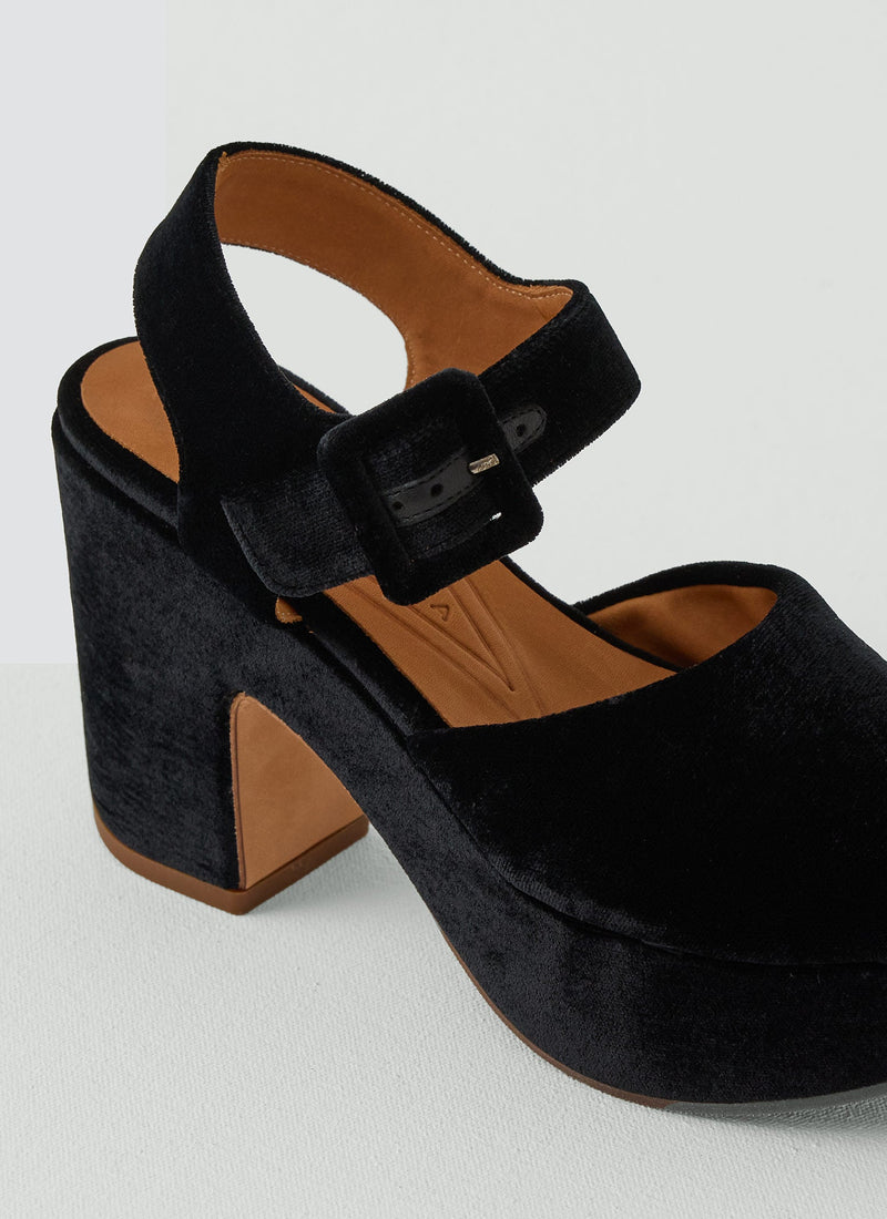 Chie Mihara Velvet Heels | Black