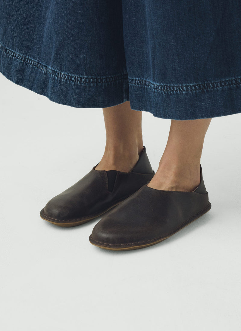 Vibae Zuma Waxed Suede Shoes | Dark Brown