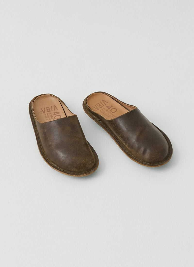 Vibae Roma Waxed Suede Mules | Olive