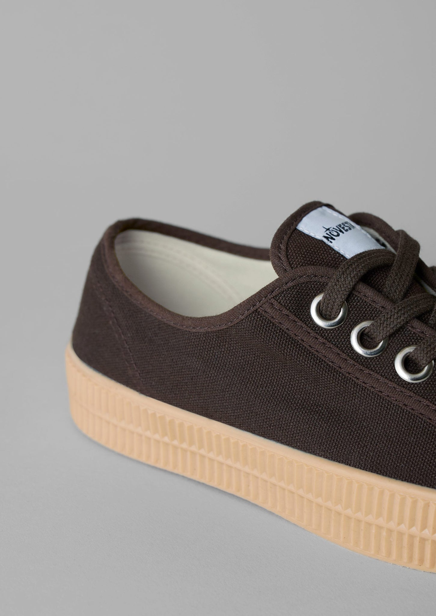 Novesta Star Master Plimsolls | Dark Brown