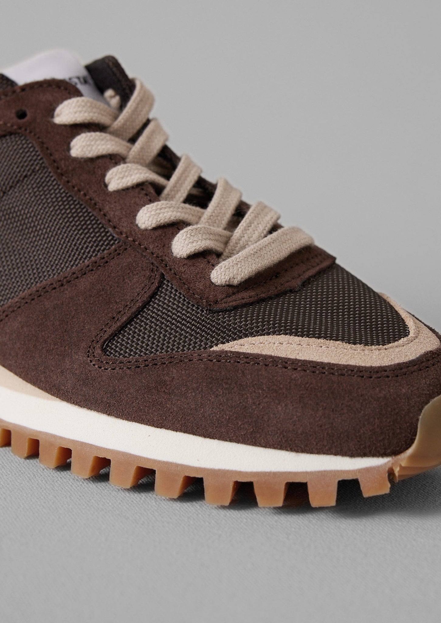 Novesta Marathon Trail Trainers | Brown/Praline