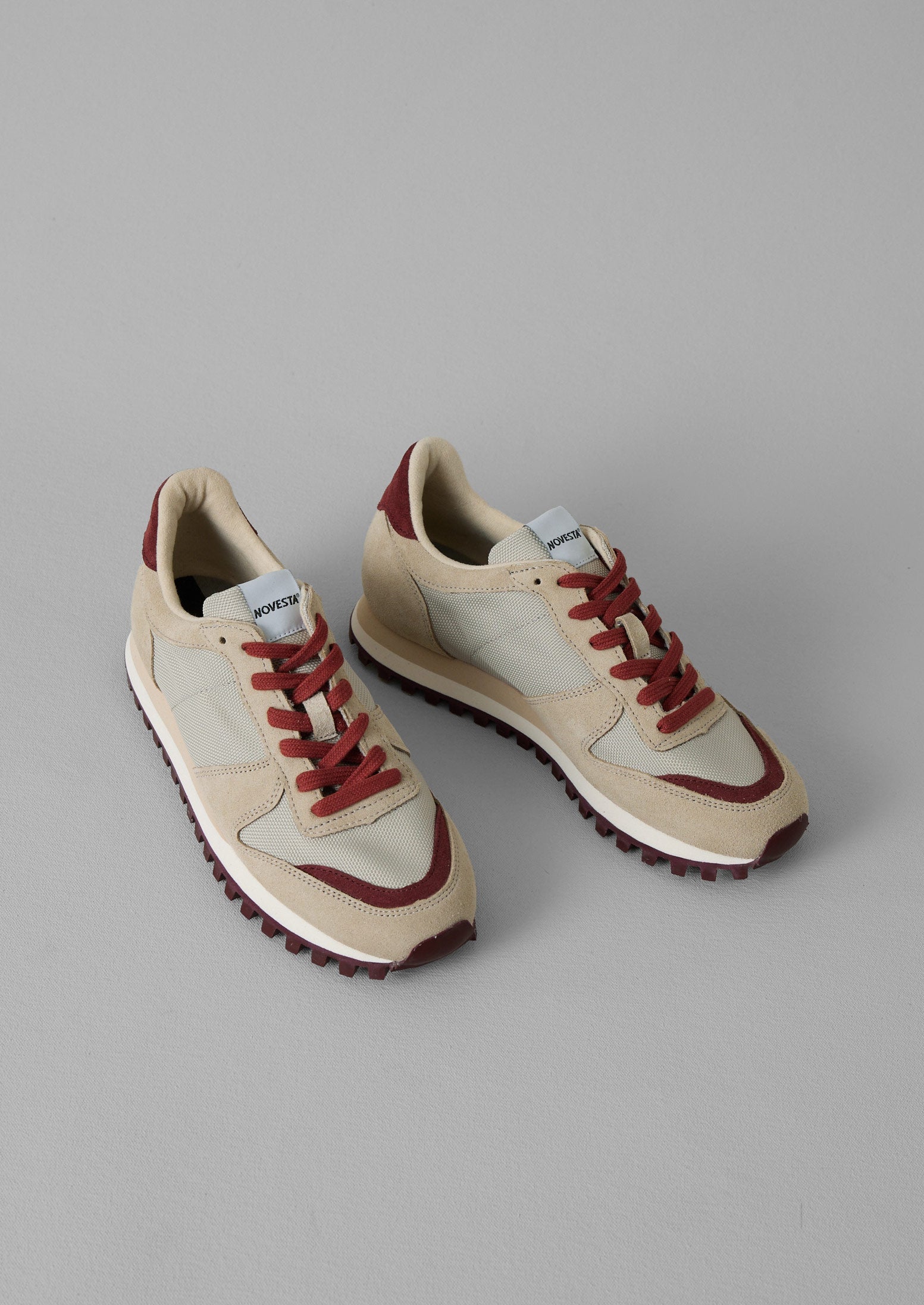 Novesta Marathon Trainers | Chalk/Brick | TOAST