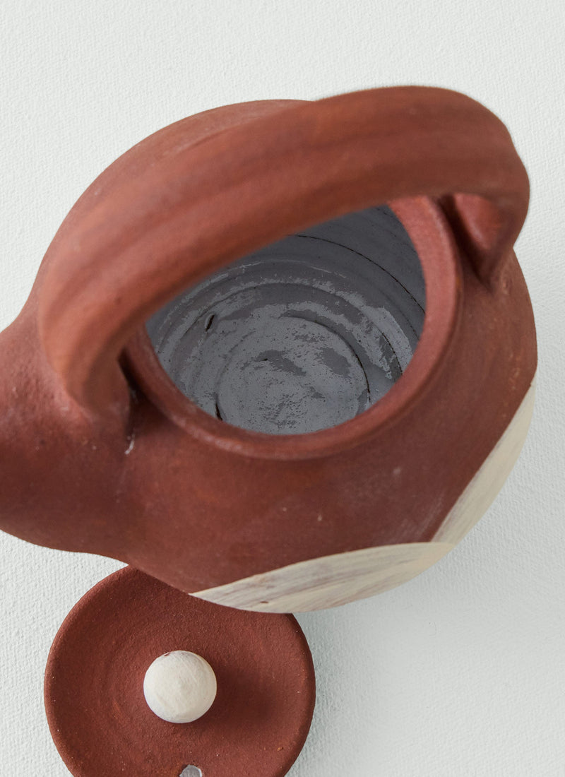 Shannon Bartlett-Smith Teapot | Iron Red/Ecru
