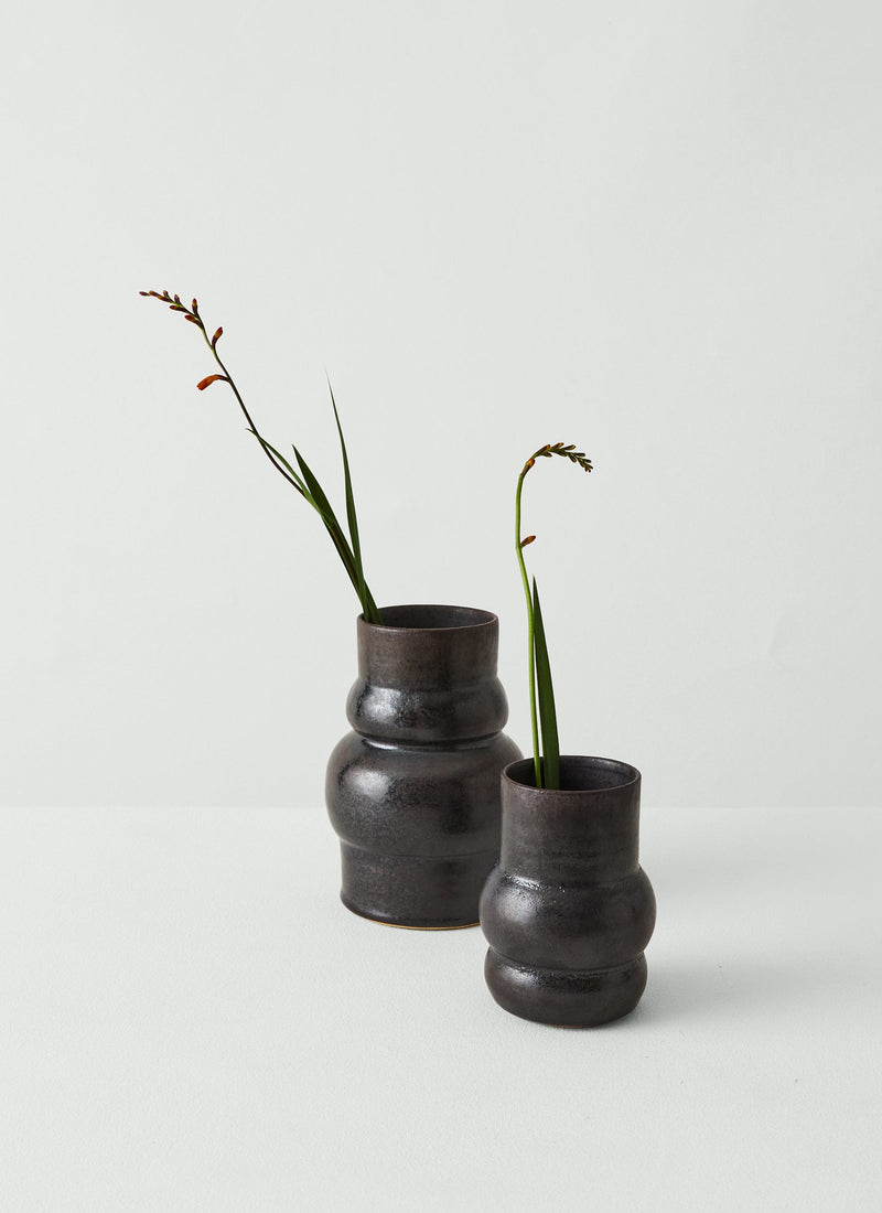 Yankai Wood Fired Vase | Carbon Black