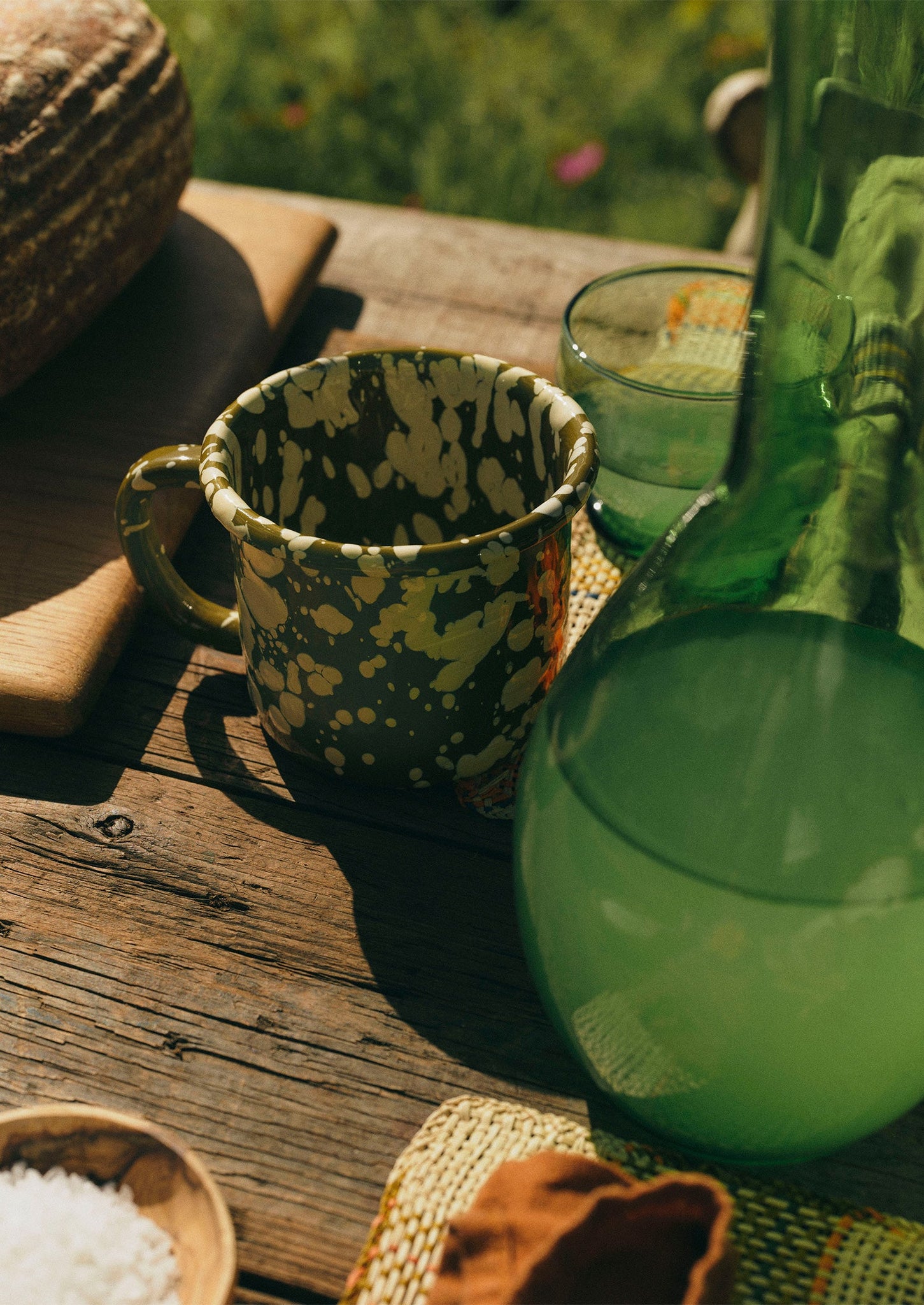 Splatter Enamel Mug | Olive/Ecru