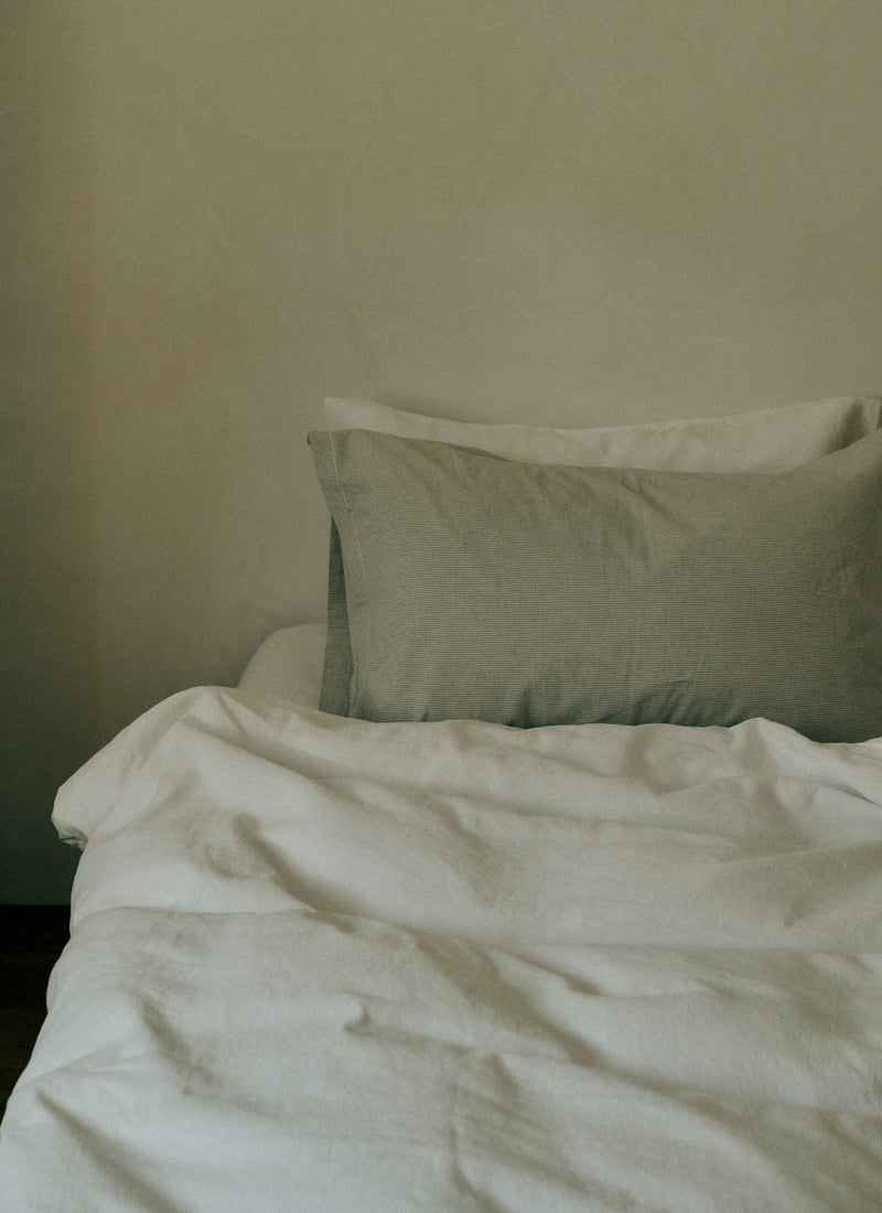 Fine Stripe Cotton Oxford Pillowcase Set | Ecru/Smoke Blue