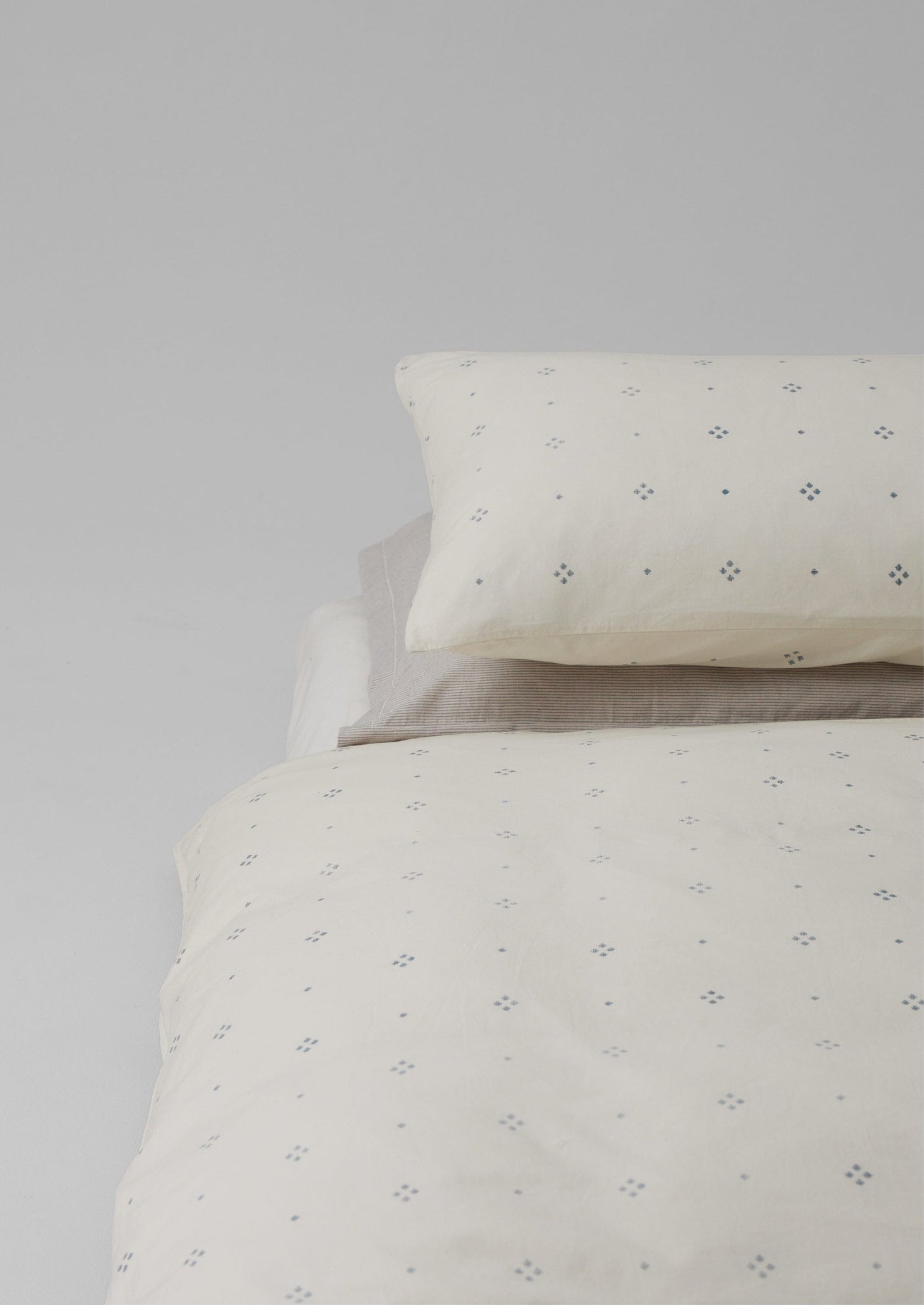 Rowan Print Duvet Cover | Ecru/Soft Blue