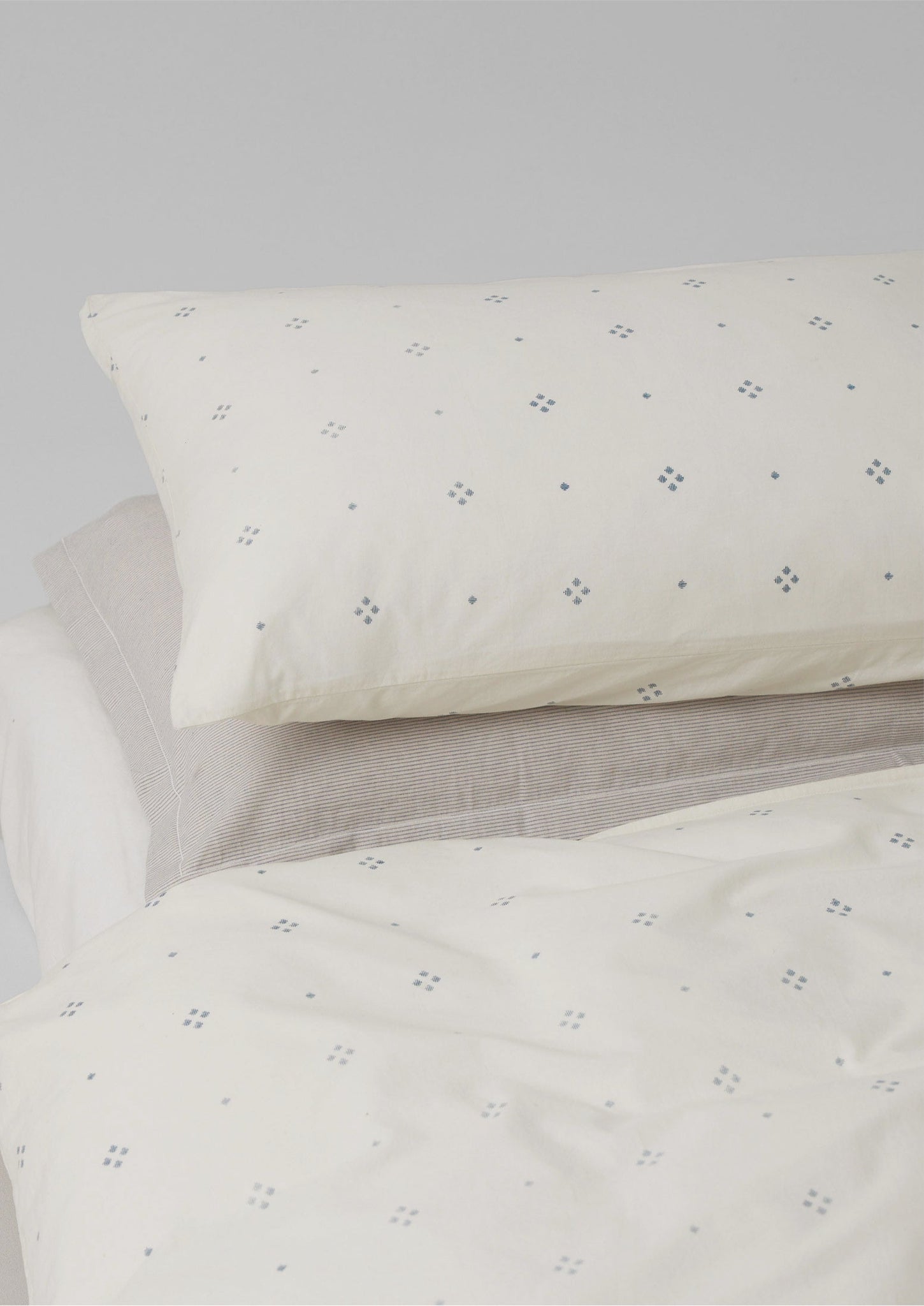 Rowan Print Housewife Pillowcase Set | Ecru/Soft Blue