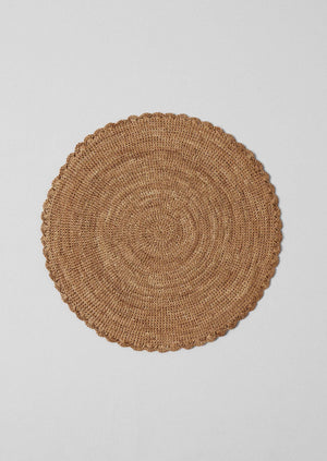 Scalloped Edge Raffia Placemat | Shell