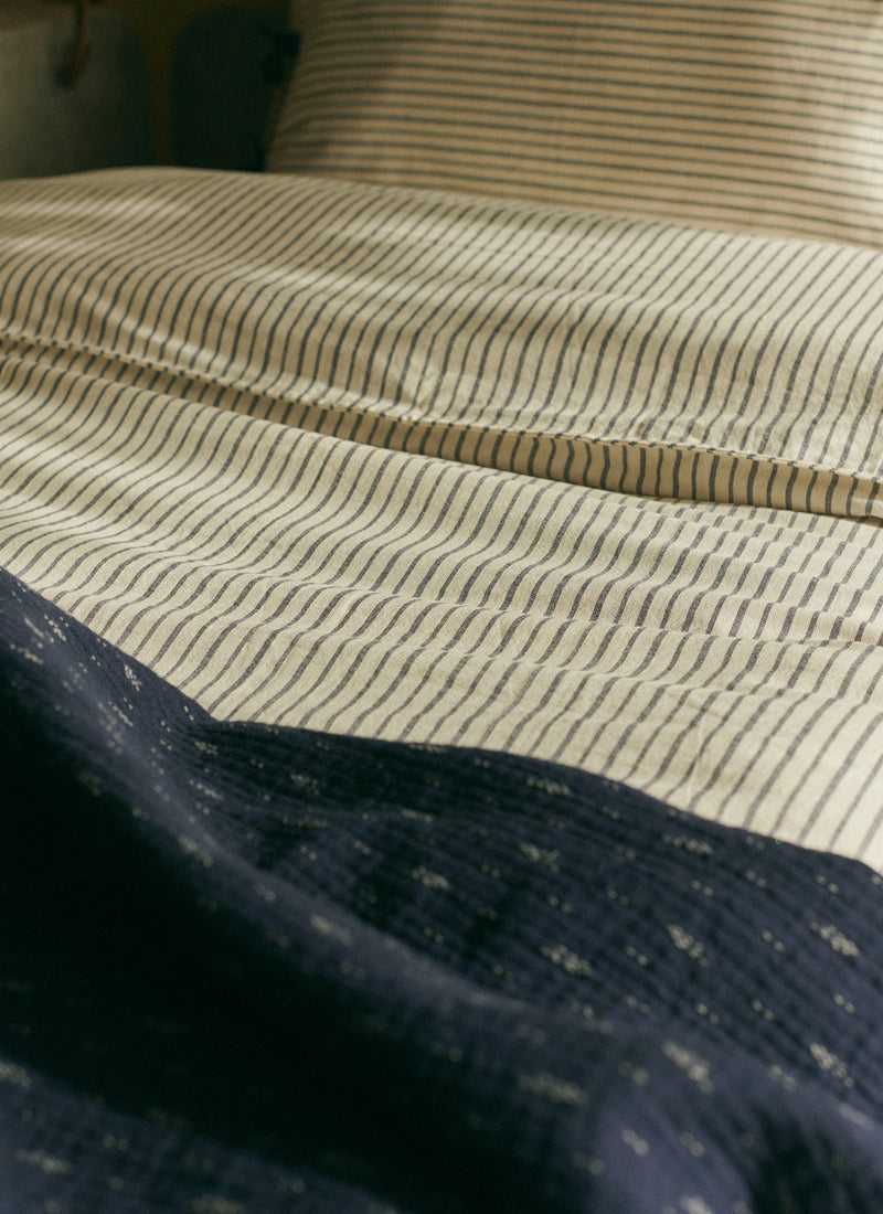 Dobby Stitch Cotton Throw | Indigo Blue