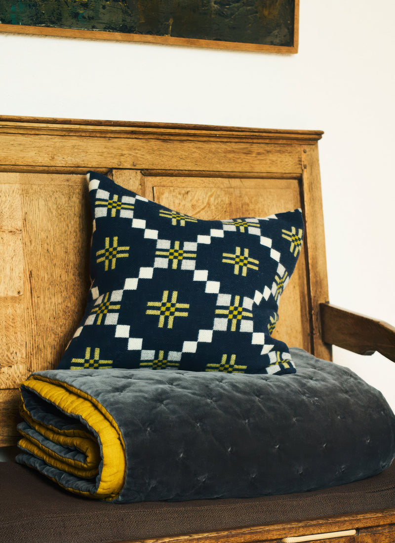 Contrast Colour Organic Velvet Quilt | Slate/Lichen