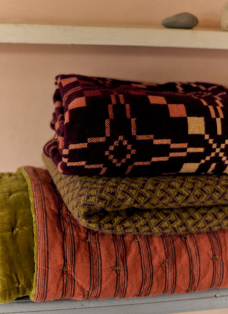 Melin Tregwynt Vintage Star Blanket | Plum/Spice
