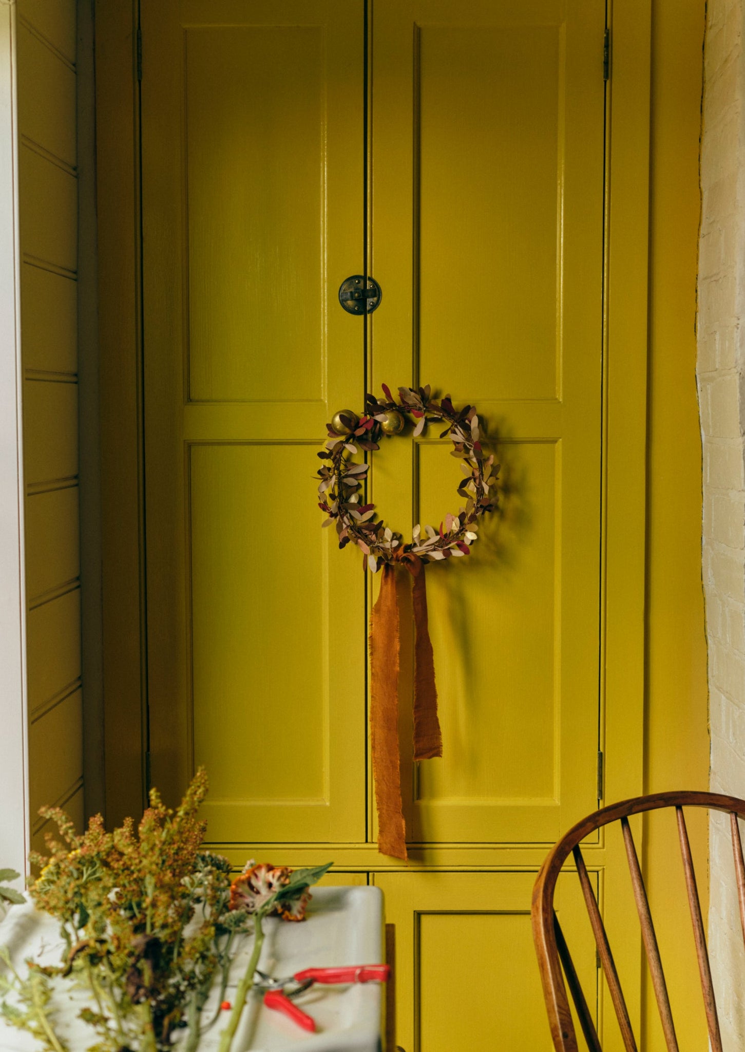 Mistletoe Paper Wreath | Metallic Multi