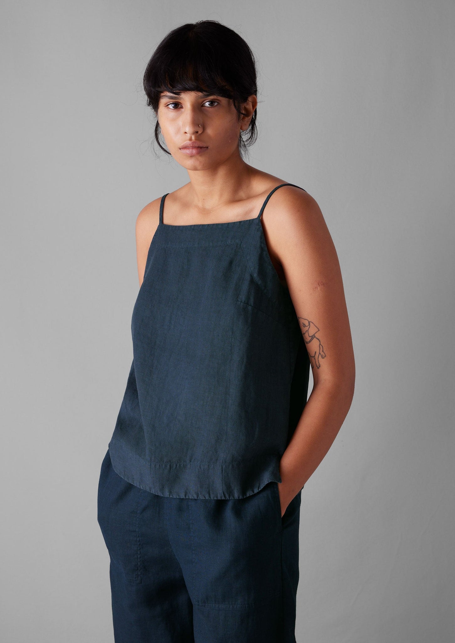 Square Neck Garment Dyed Linen Tank | Midnight