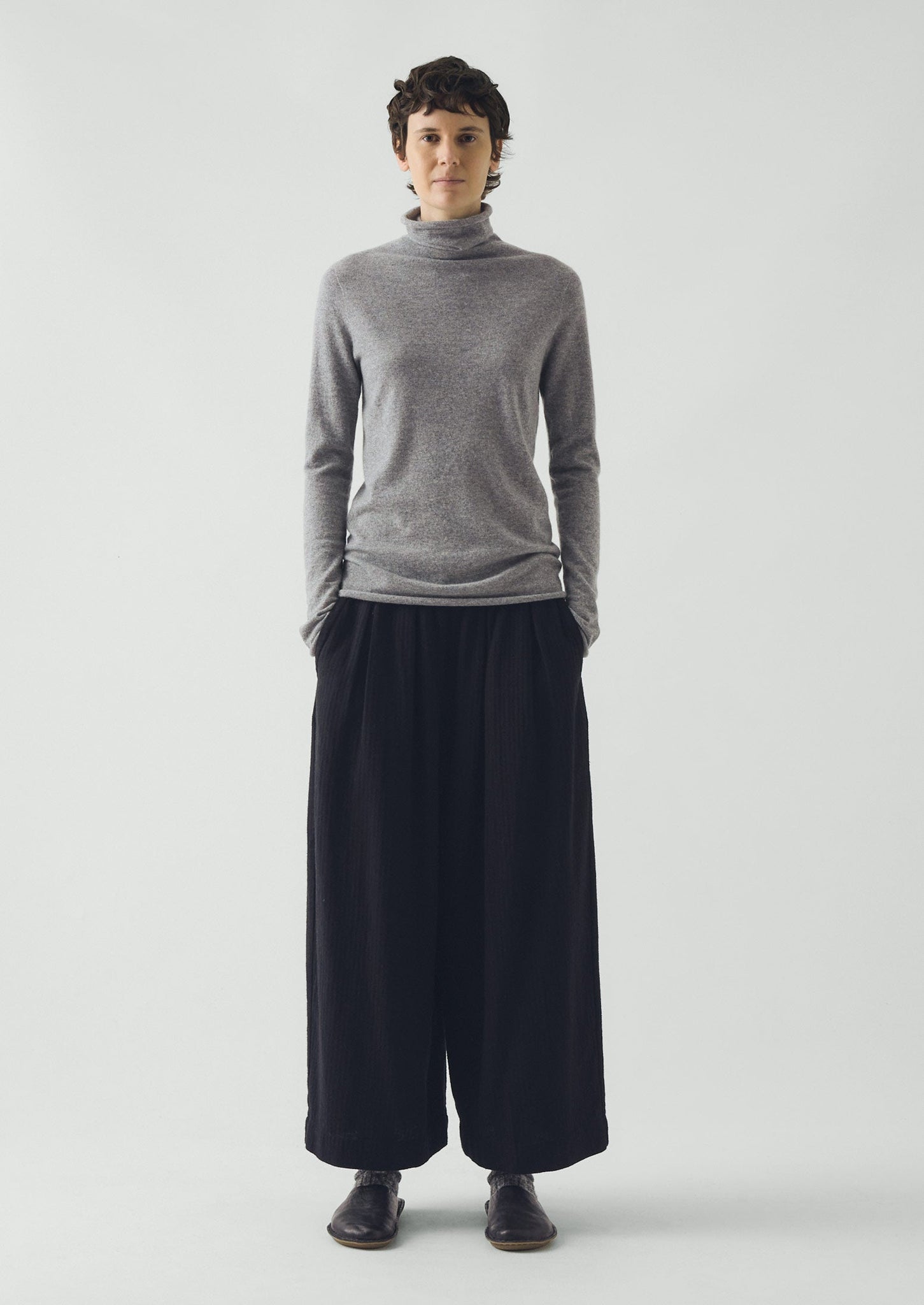 Pure Cashmere Slim High Neck Sweater | Grey Melange