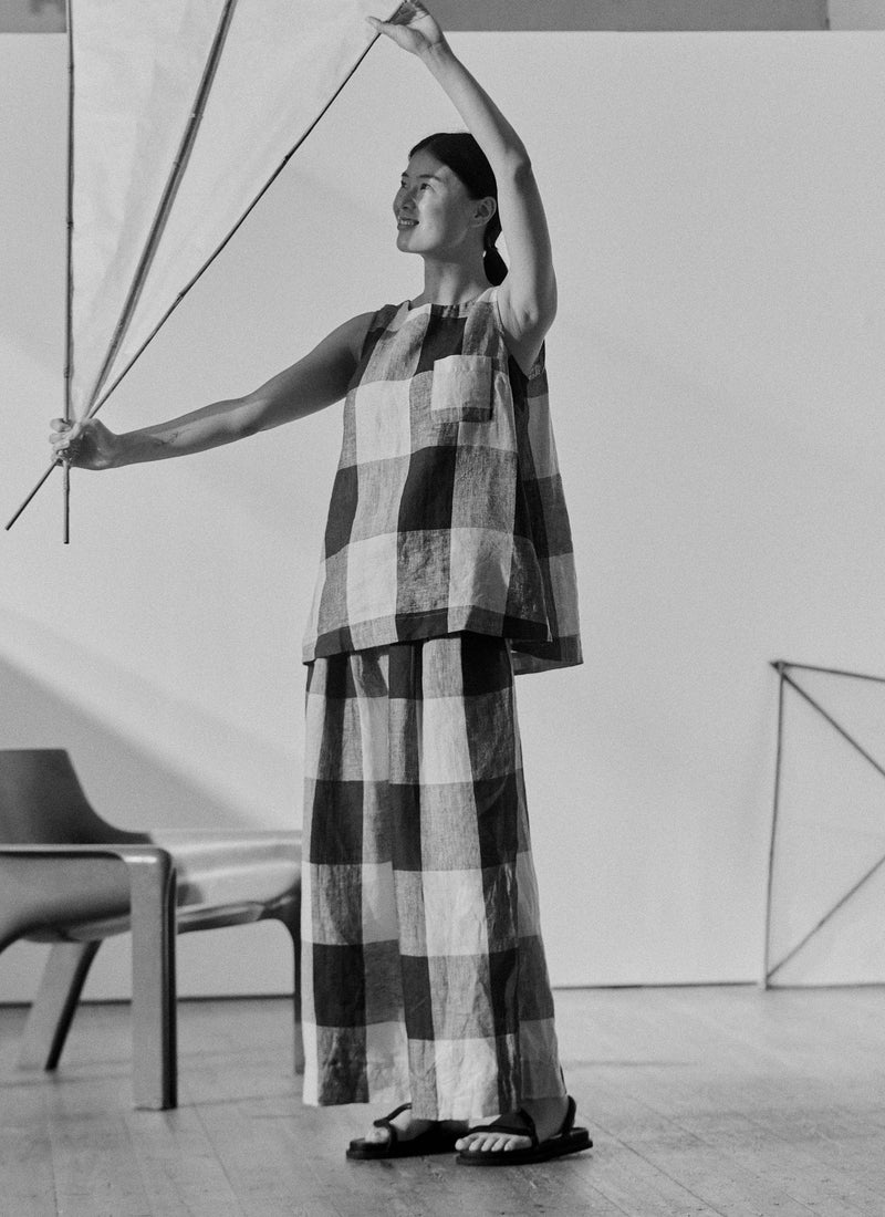 Macro Gingham Lightweight Linen Trousers | Ecru/Charcoal