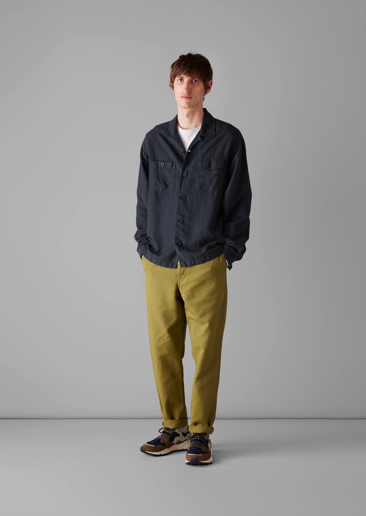 Norv Cotton Linen Tapered Trousers | Wax Green