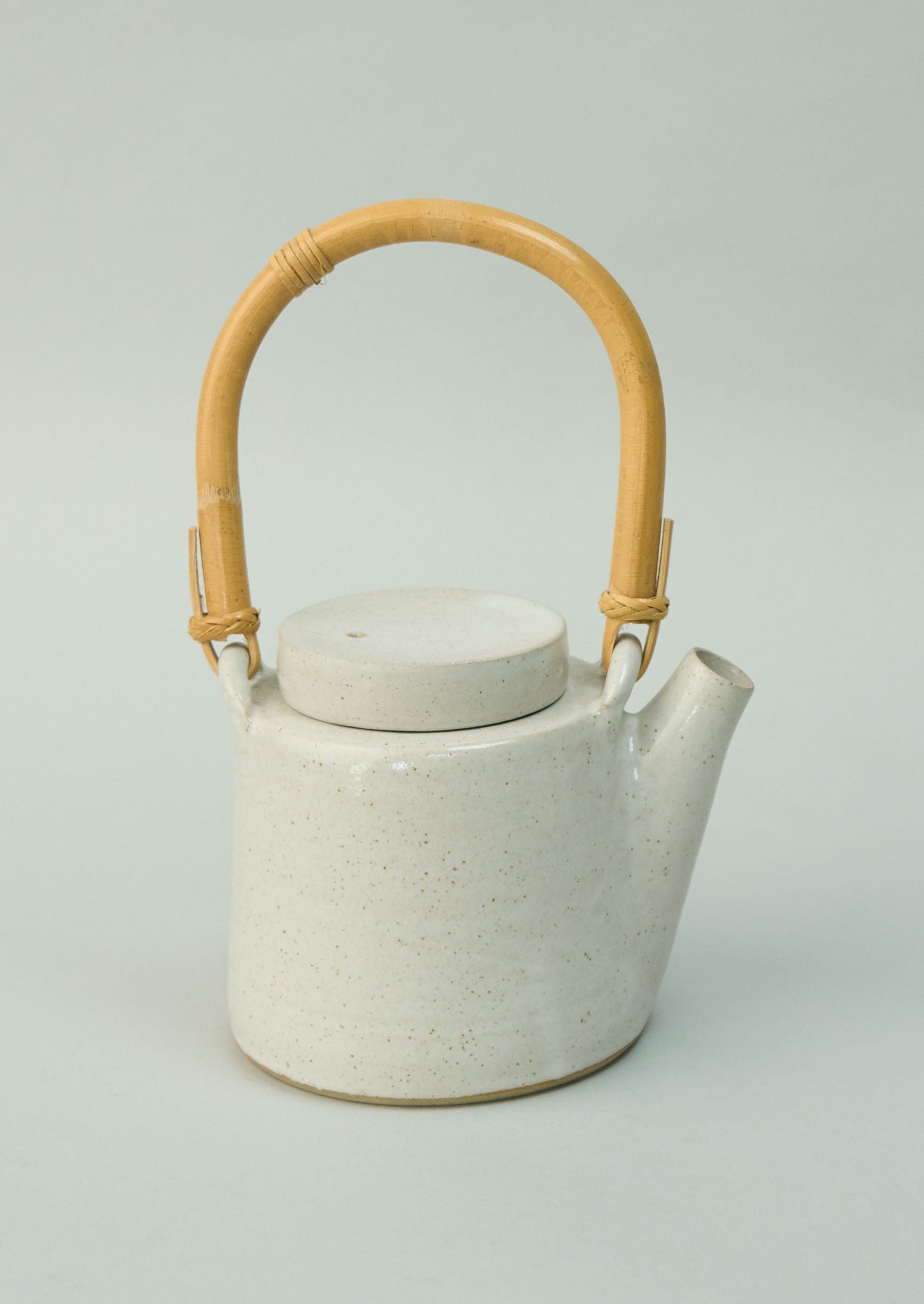 Reworn Lucy Rutter Teapot (014) | White