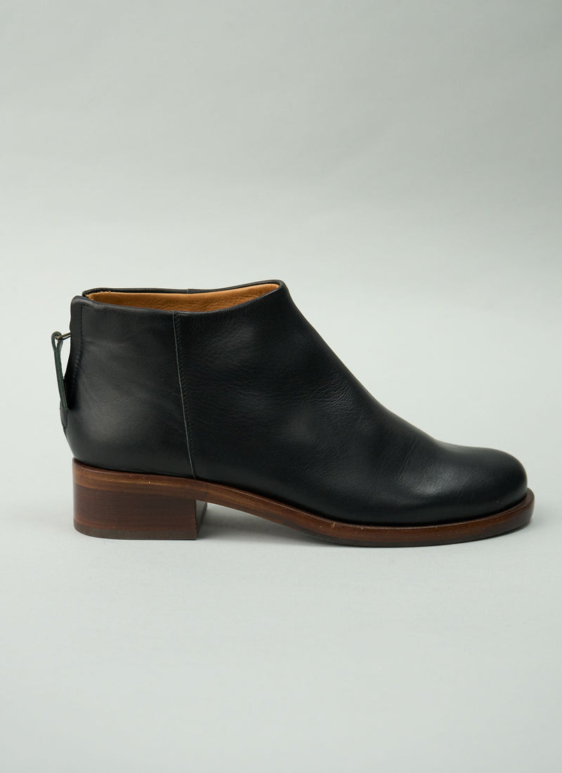 Reworn Chie Mihara Boots Size 36 (782) | Black