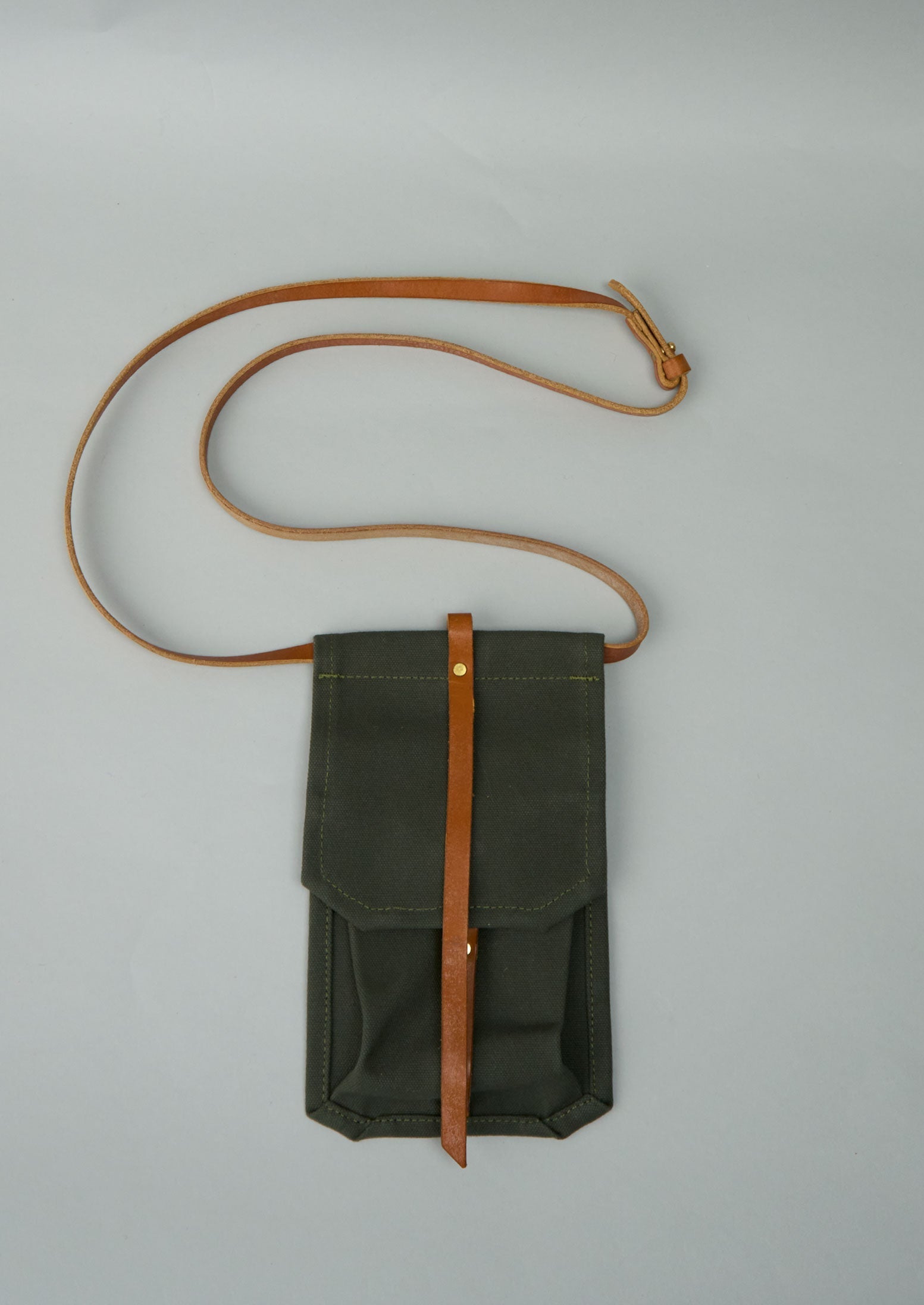 Reworn Canvas Pocket Bag (035) | Moss