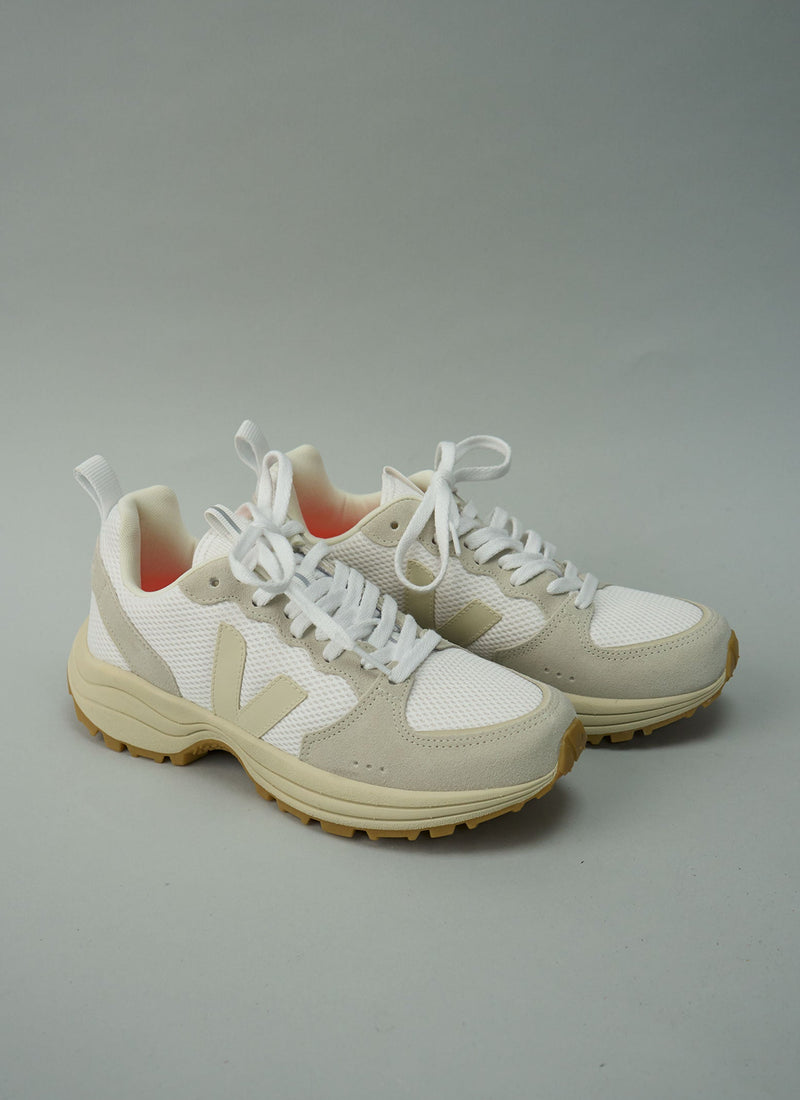 Reworn Veja Trainers Size 38 (681) | White