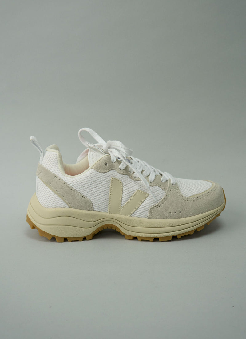 Reworn Veja Trainers Size 39 (615) | White