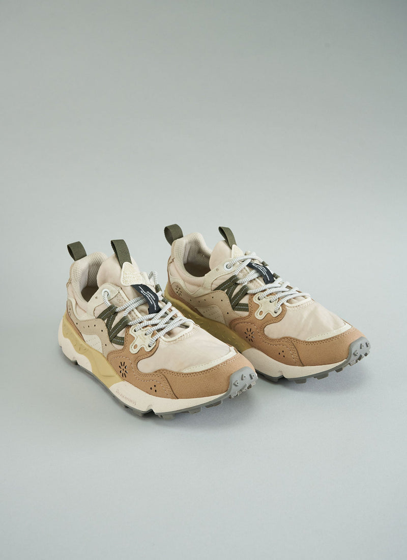 Reworn Flower Mountain Trainers Size 39 (094) | Ecru/Beige