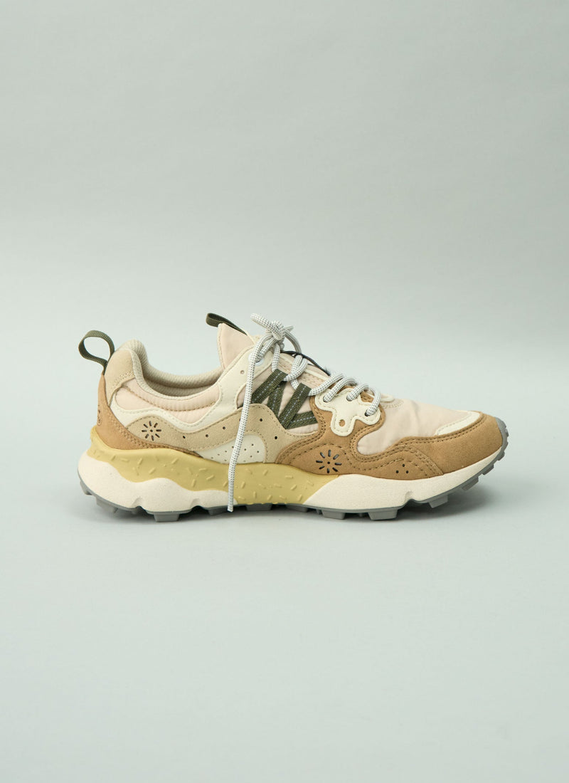Reworn Flower Mountain Trainers Size 40 (426) | Ecru/Beige