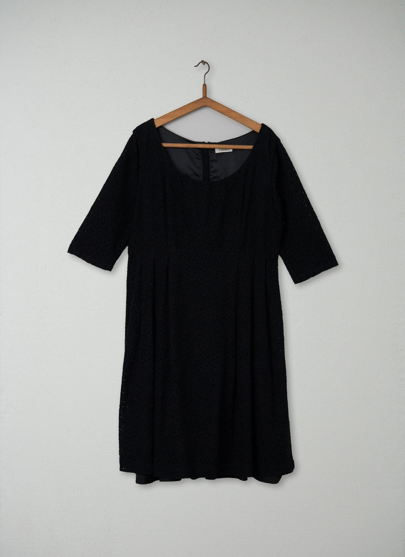 Reworn Lace Dress Size 10 (141) | Black
