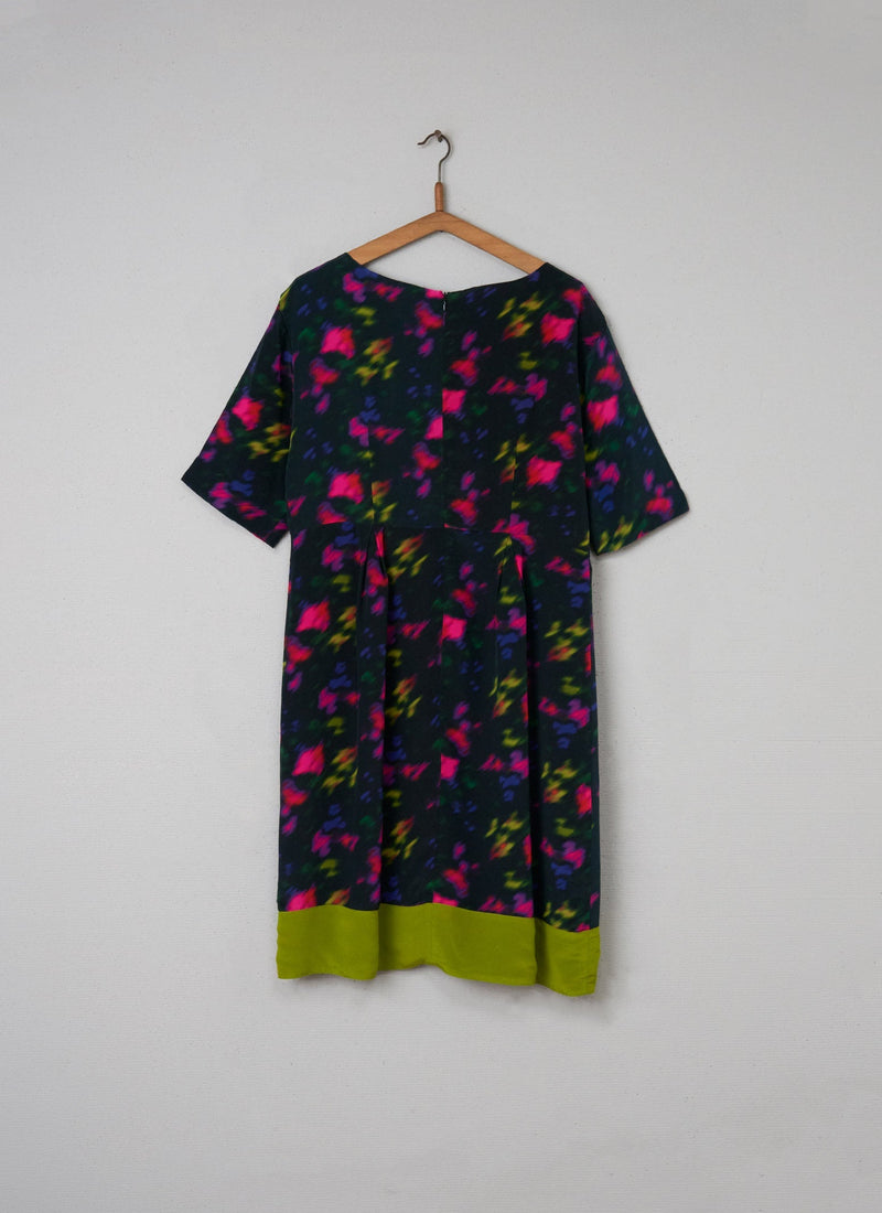 Reworn Silk Shift Dress Size 14 (085) | Multi
