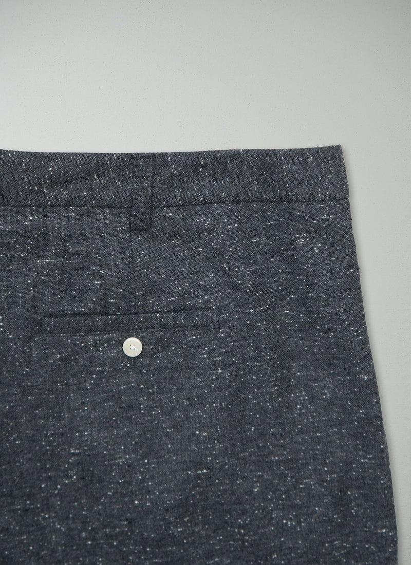 Reworn Fleck Tapered Trousers Size 16 (829) | Grey