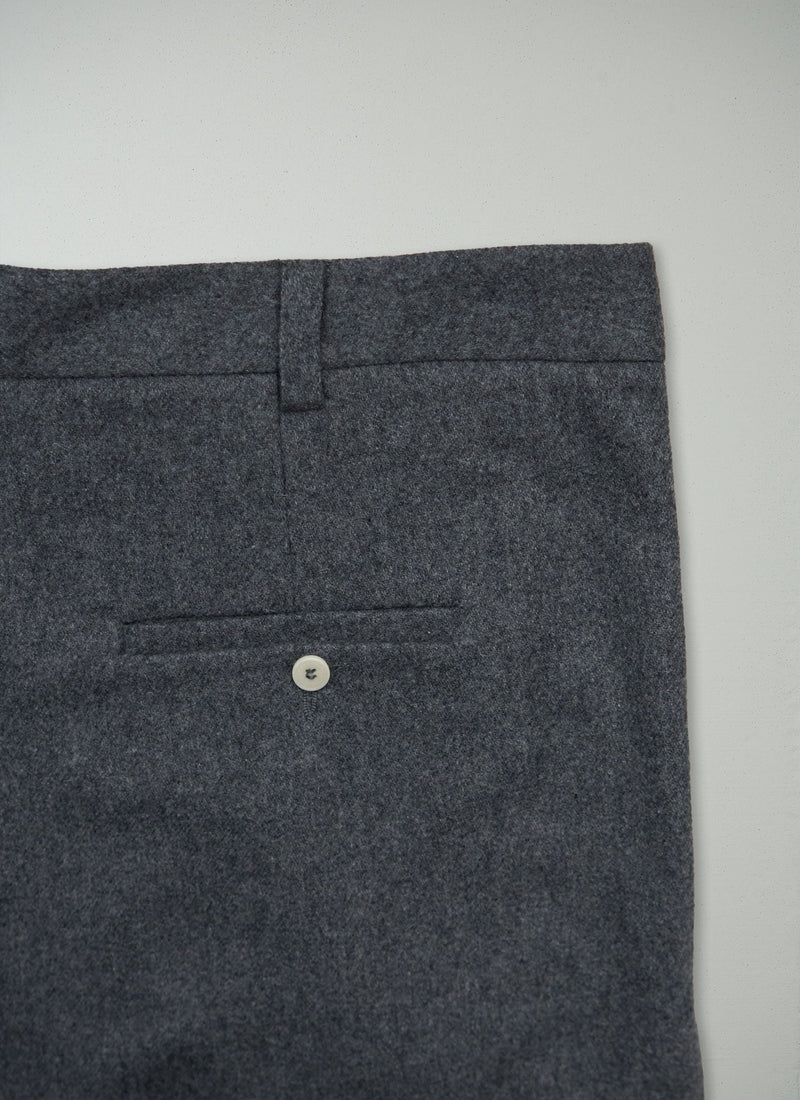 Reworn Tapered Trousers Size 14 (830) | Grey