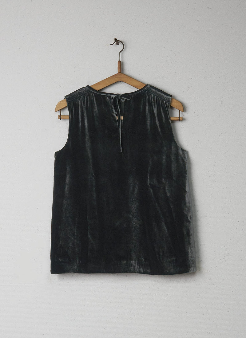 Reworn Sleeveless Silk Velvet Top Size 6 (014) | Black Olive