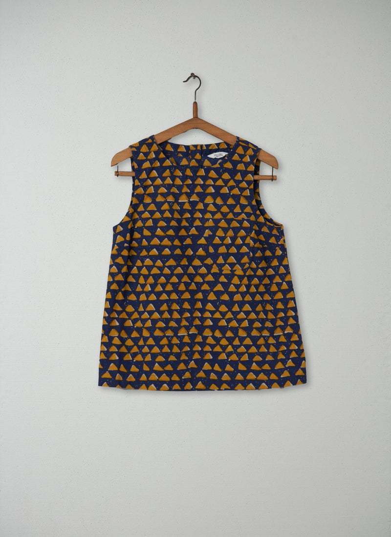Reworn Triangle Print Top Size 10 (072) | Multi
