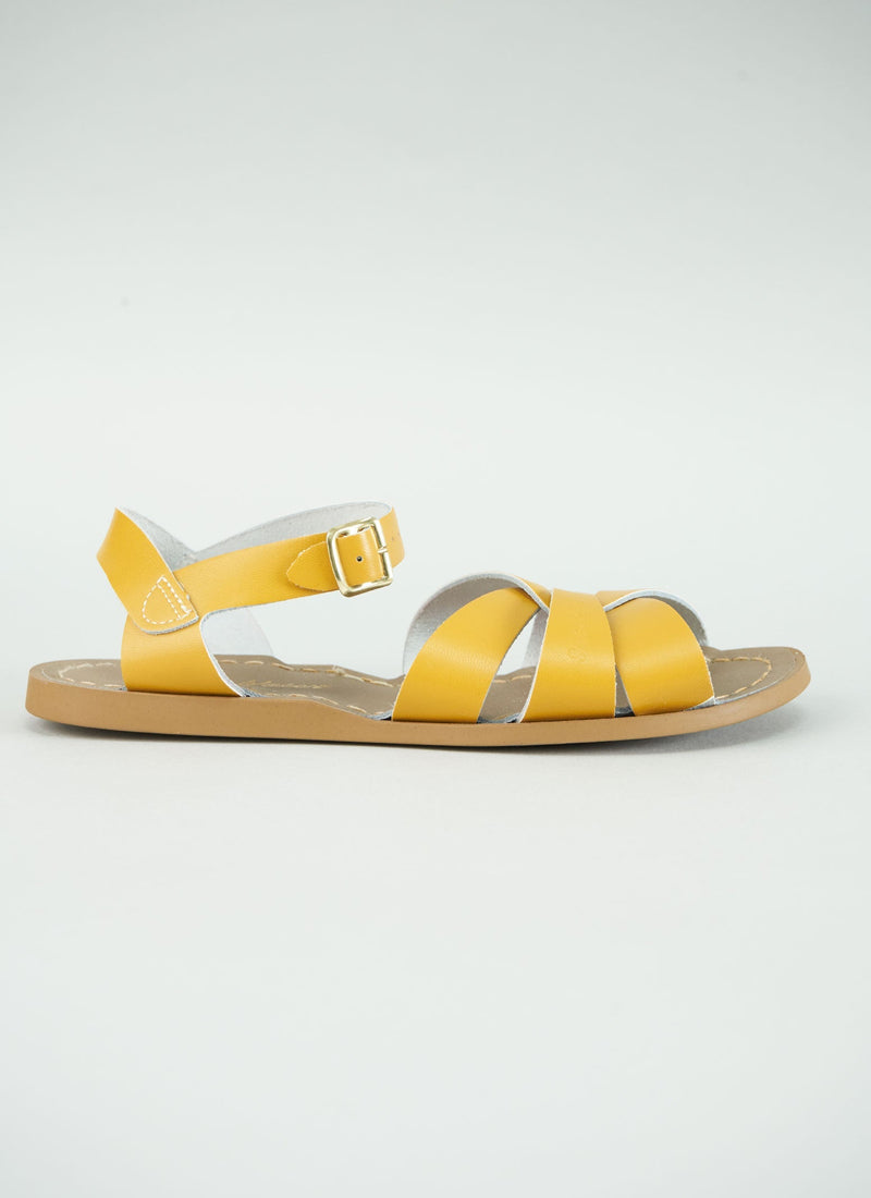 Reworn Salt Water Sandal Size 4 (076) | Mustard