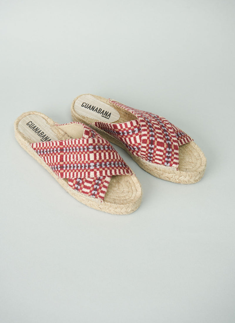 Reworn Hand Woven Espadrilles Size 38 (046) | Red