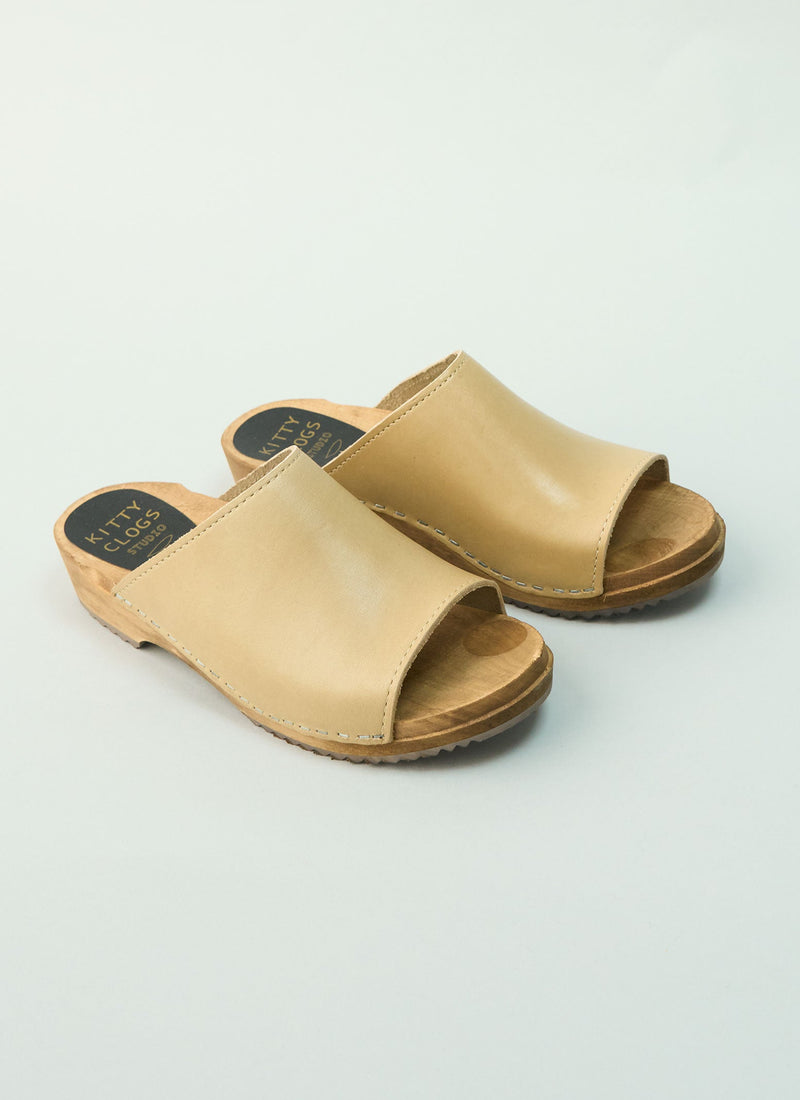 Reworn Kitty Clogs Size 37 (377) | Stone