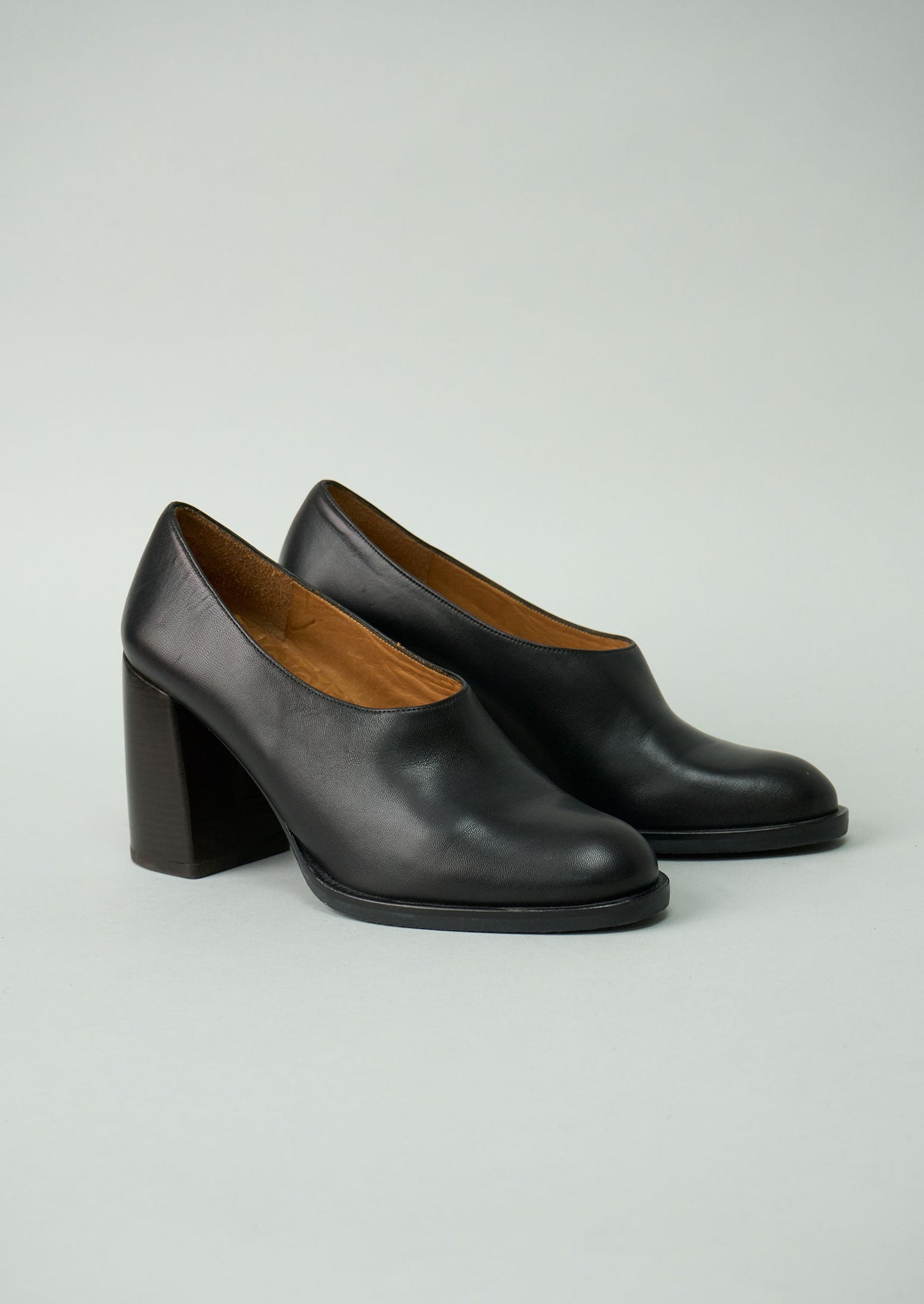 Reworn Chie Mihara Block Heel Shoes Size 39 (252) | Black