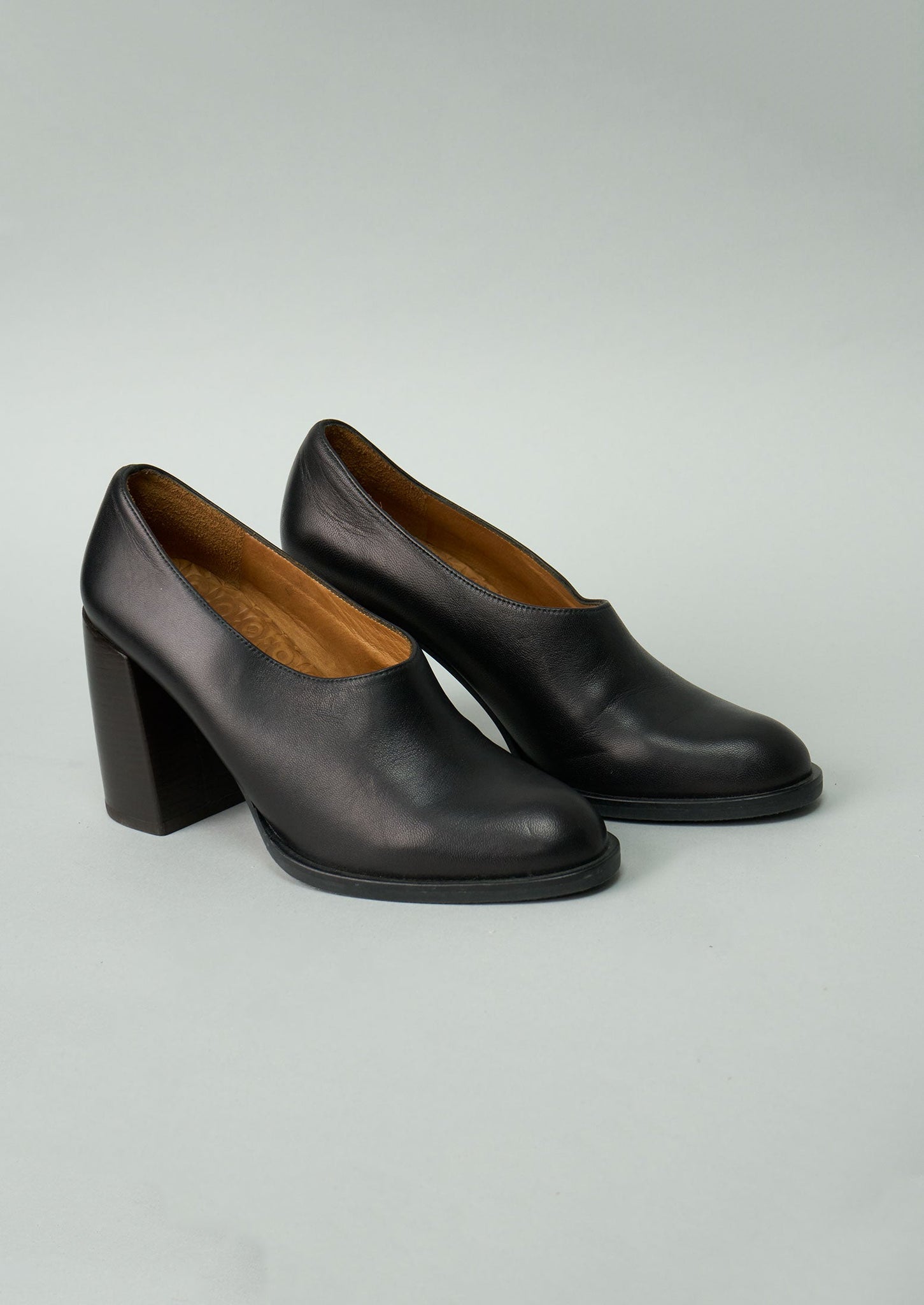 Reworn Chie Mihara Block Heel Shoes Size 40 (206) | Black
