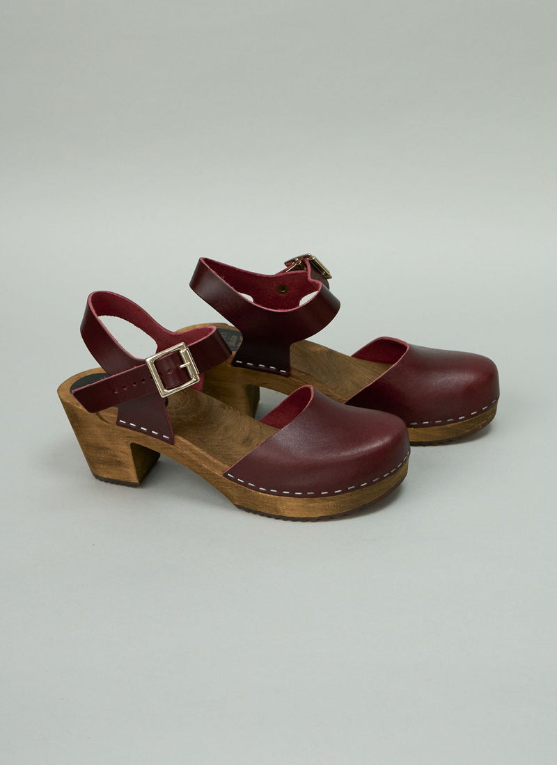Reworn Kitty Clogs Heeled Clogs Size 38 (678) | Garnet
