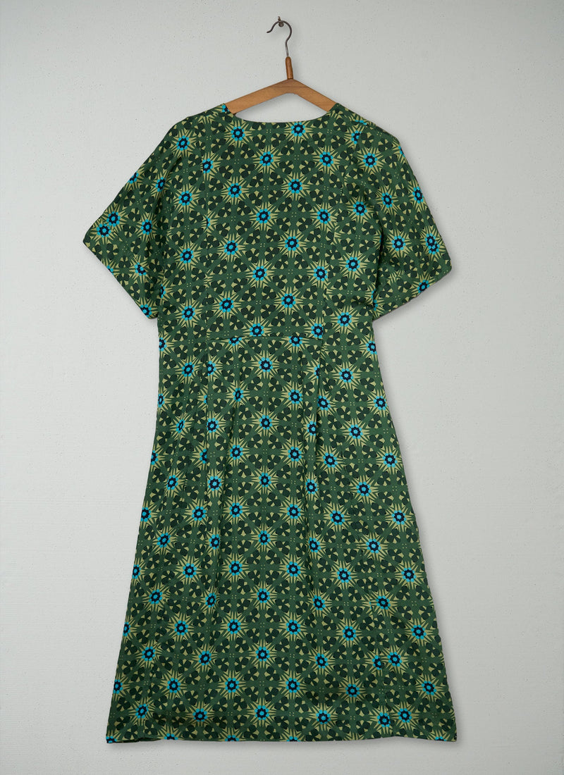 Reworn Kaleidoscope Print Dress Size M (2040) | Multi