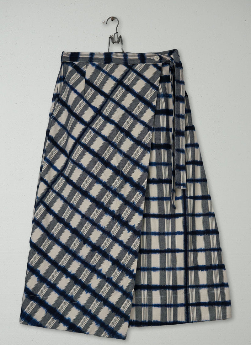 Reworn Batik Wrap Front Skirt Size 10 (334) | Multi