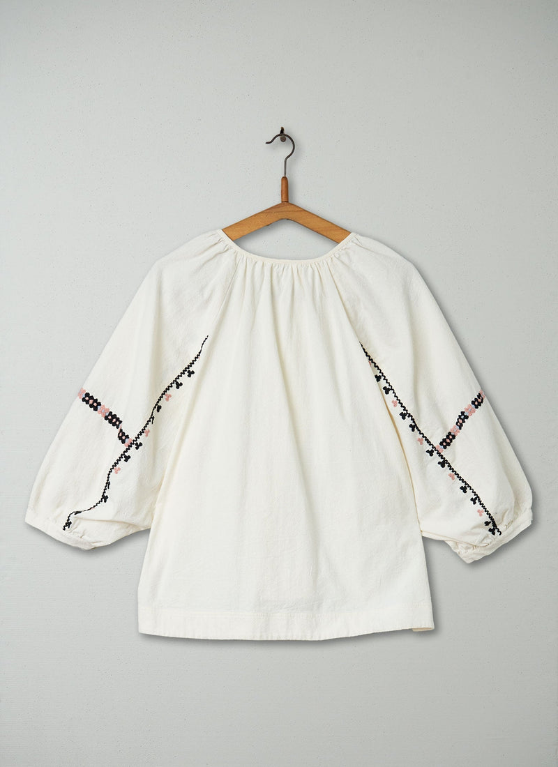 Reworn Embroidered Top Size M (198) | Ecru